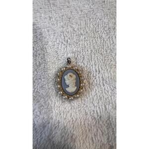 Vintage Cameo Pendant Necklace with Pearl Accents